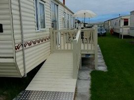 Coastfield Holiday Village - Holiday Accommodation 2604 - Lincolnshire - 1188738 - thumbnail photo 11