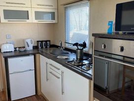 Liskey Hill Caravan Park - Holiday Accommodation 2663 - Cornwall - 1188744 - thumbnail photo 12