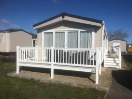 Seashore Holiday Park - Holiday Accommodation 268 - Norfolk - 1188745 - thumbnail photo 8