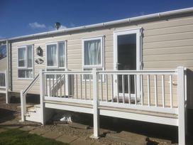 Seashore Holiday Park - Holiday Accommodation 268 - Norfolk - 1188745 - thumbnail photo 9