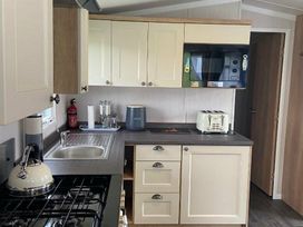 Starre Gorse Holiday Park - Holiday Accommodation 2732 - South Wales - 1188750 - thumbnail photo 3