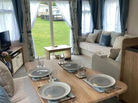 Starre Gorse Holiday Park - Holiday Accommodation 2732 - South Wales - 1188750 - thumbnail photo 4