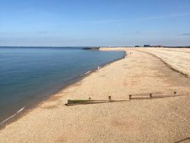 West Sands - Holiday Accommodation 2775 - Hampshire - 1188752 - thumbnail photo 16