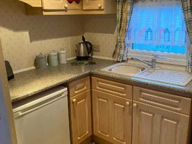 Kingfisher Caravan Park - Holiday Accommodation 2792 - Lincolnshire - 1188753 - thumbnail photo 3