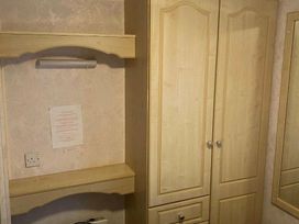 Kingfisher Caravan Park - Holiday Accommodation 2792 - Lincolnshire - 1188753 - thumbnail photo 8