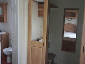 Towervans Holiday Park - Holiday Accommodation 2796 - Lincolnshire - 1188755 - thumbnail photo 6