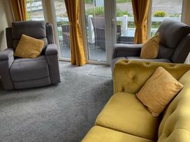 Golden Gate Holiday Centre - Holiday Accommodation 2837 - North Wales - 1188757 - thumbnail photo 10