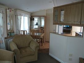 Kingfisher Caravan Park - Holiday Accommodation 2906 - Lincolnshire - 1188760 - thumbnail photo 2