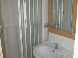 Kingfisher Caravan Park - Holiday Accommodation 2906 - Lincolnshire - 1188760 - thumbnail photo 7