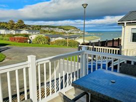 Quay West Holiday Park - Holiday Accommodation 2962 - Mid Wales - 1188765 - thumbnail photo 2