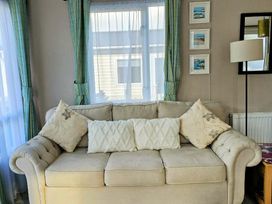 Quay West Holiday Park - Holiday Accommodation 2962 - Mid Wales - 1188765 - thumbnail photo 6