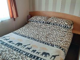 Looe Bay Holiday Park - Holiday Accommodation 2972 - Devon - 1188767 - thumbnail photo 8