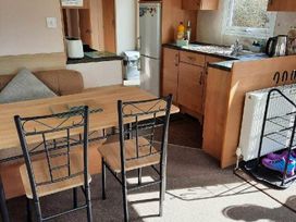 Looe Bay Holiday Park - Holiday Accommodation 2972 - Devon - 1188767 - thumbnail photo 15