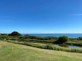 Primrose Valley Holiday Park - Holiday Accommodation 2984 - North Yorkshire (incl. Whitby) - 1188769 - thumbnail photo 10