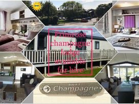 Primrose Valley Holiday Park - Holiday Accommodation 3017 - North Yorkshire (incl. Whitby) - 1188771 - thumbnail photo 1