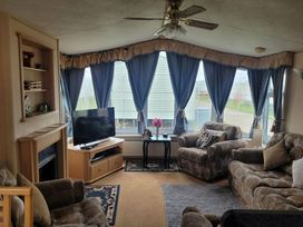 Coral Beach - Holiday Accommodation 3039 - Lincolnshire - 1188773 - thumbnail photo 4