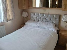 Coral Beach - Holiday Accommodation 3039 - Lincolnshire - 1188773 - thumbnail photo 11