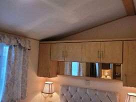 Coral Beach - Holiday Accommodation 3039 - Lincolnshire - 1188773 - thumbnail photo 12