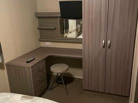 Hopton Holiday Village - Holiday Accommodation 3058 - Suffolk & Essex - 1188777 - thumbnail photo 5