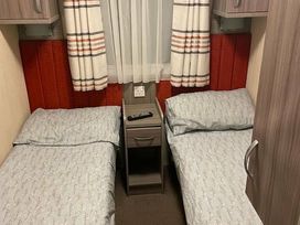 Hopton Holiday Village - Holiday Accommodation 3058 - Suffolk & Essex - 1188777 - thumbnail photo 6