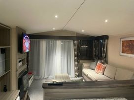 Hopton Holiday Village - Holiday Accommodation 3058 - Suffolk & Essex - 1188777 - thumbnail photo 7