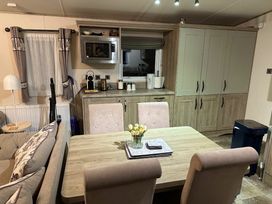 Cala Gran Holiday Park - Holiday Accommodation 3068 - Lake District - 1188779 - thumbnail photo 6