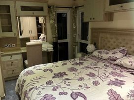 Cala Gran Holiday Park - Holiday Accommodation 3068 - Lake District - 1188779 - thumbnail photo 18