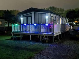 Tingdene North Denes Caravan Park - Holiday Accommodation 3092 - Suffolk & Essex - 1188781 - thumbnail photo 5
