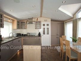 Golden Gate Holiday Centre - Holiday Accommodation 3145 - North Wales - 1188782 - thumbnail photo 3