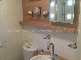 Golden Gate Holiday Centre - Holiday Accommodation 3145 - North Wales - 1188782 - thumbnail photo 6
