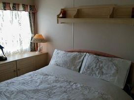 Edwards Leisure Park - Holiday Accommodation 318 - North Wales - 1188786 - thumbnail photo 5