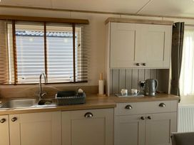 Chesil Beach Holiday Park - Holiday Accommodation 3183 - Dorset - 1188787 - thumbnail photo 4