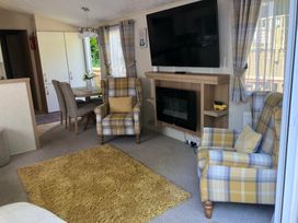Lydstep Beach - Holiday Accommodation 32 - South Wales - 1188788 - thumbnail photo 13