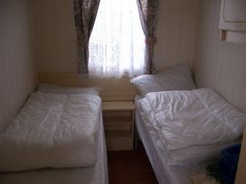 West Wayland Caravan Park - Holiday Accommodation 3255 - Devon - 1188791 - thumbnail photo 9