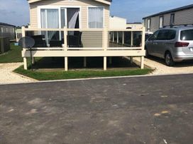 Thornwick Bay Holiday Village - Holiday Accommodation 3303 - North Yorkshire (incl. Whitby) - 1188794 - thumbnail photo 1