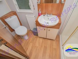 Devon Cliffs Holiday Park - Holiday Accommodation 3305 - Devon - 1188795 - thumbnail photo 12