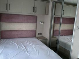Seashore Holiday Park - Holiday Accommodation 339 - Norfolk - 1188798 - thumbnail photo 4