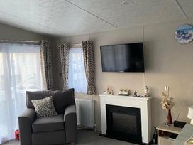 Seashore Holiday Park - Holiday Accommodation 339 - Norfolk - 1188798 - thumbnail photo 9