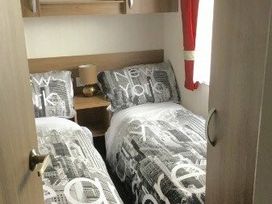 Seashore Holiday Park - Holiday Accommodation 3413 - Norfolk - 1188803 - thumbnail photo 3