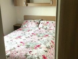Seashore Holiday Park - Holiday Accommodation 3413 - Norfolk - 1188803 - thumbnail photo 4