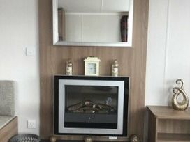 Seashore Holiday Park - Holiday Accommodation 3413 - Norfolk - 1188803 - thumbnail photo 10