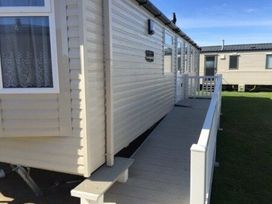 Seashore Holiday Park - Holiday Accommodation 3413 - Norfolk - 1188803 - thumbnail photo 11