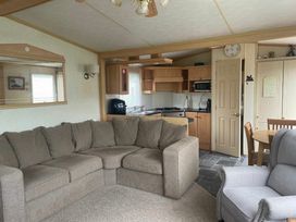 Clarach Bay Holiday Village - Holiday Accommodation 347 - Mid Wales - 1188808 - thumbnail photo 2