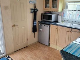 Trimingham House Caravan Park - Holiday Accommodation 3496 - Norfolk - 1188811 - thumbnail photo 12