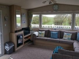 Skipsea Sands Holiday Park - Holiday Accommodation 352 - North Yorkshire (incl. Whitby) - 1188813 - thumbnail photo 4