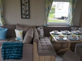 Skipsea Sands Holiday Park - Holiday Accommodation 352 - North Yorkshire (incl. Whitby) - 1188813 - thumbnail photo 8
