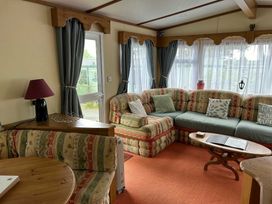 Woodlands Holiday Park - Holiday Accommodation 3535 - Mid Wales - 1188815 - thumbnail photo 5
