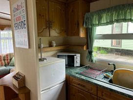 Woodlands Holiday Park - Holiday Accommodation 3535 - Mid Wales - 1188815 - thumbnail photo 6