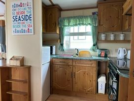 Woodlands Holiday Park - Holiday Accommodation 3535 - Mid Wales - 1188815 - thumbnail photo 7
