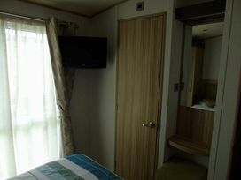 Primrose Valley Holiday Park - Holiday Accommodation 354 - North Yorkshire (incl. Whitby) - 1188816 - thumbnail photo 10